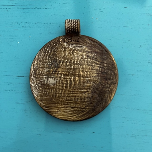 Great Turquoise Handmade medallion pendant - Picture 2 of 2